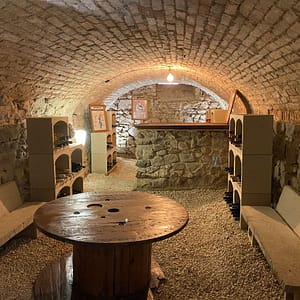 Casier à vin pour ranger ses bouteilles dans une cave enterrée.