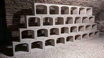 installer des range bouteilles en quinconce